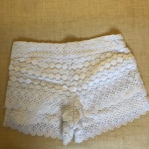 LOFT Riviera short size 8